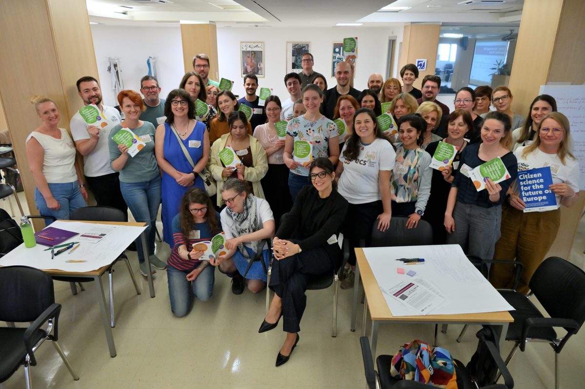 Bringing citizen science to public libraries event in Ljubljana